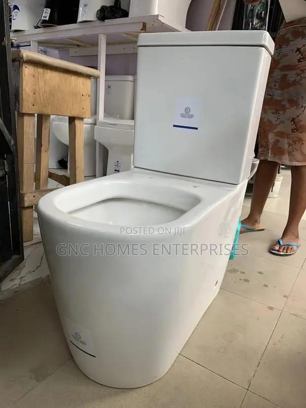 KingsHome Modern Close-Coupled Two-Piece Toilet (Glossy White)